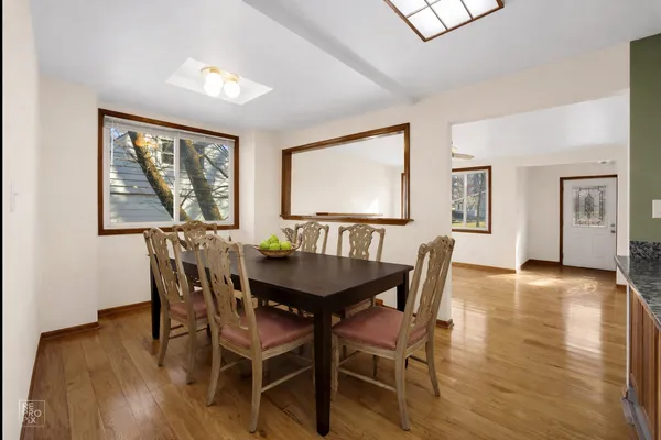 $375,000 | 105 East Red Oak Street, Bensenville, IL 60106