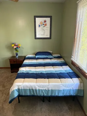 $375,000 | 105 East Red Oak Street, Bensenville, IL 60106