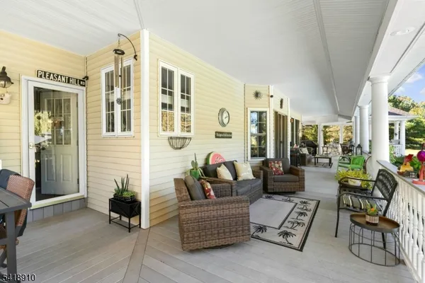 $775,000 | 25 Leah Lane, Greenwich, NJ 08886