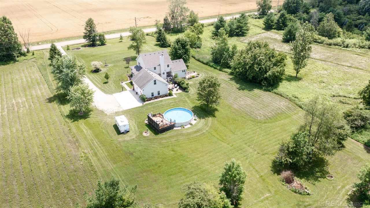 6556 Croswell Road Croswell, MI 48422 - Photo 58 of 59 50047242-58.JPG