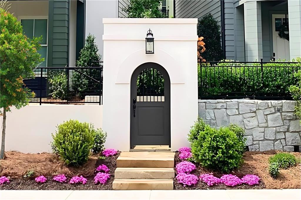 110 Sheridan Drive Northeast Atlanta, GA 30305 - Photo 1 of 40