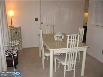 9 A Fairway Road, Unit A Reading, PA 19607 - Photo 4 of 6 Gallery Image 4