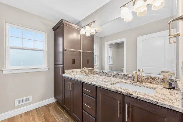 $1,099,000 | 3128 West Hidden Oaks Drive, Franklin, WI 53132
