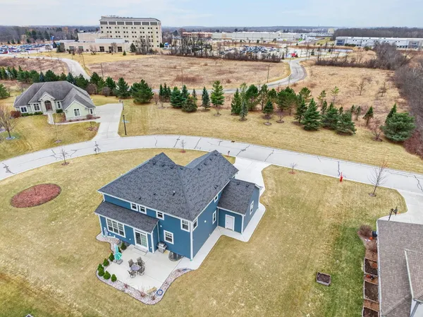 $1,099,000 | 3128 West Hidden Oaks Drive, Franklin, WI 53132