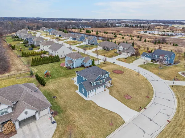 $1,099,000 | 3128 West Hidden Oaks Drive, Franklin, WI 53132