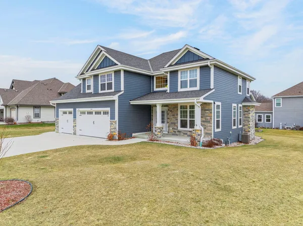 $1,099,000 | 3128 West Hidden Oaks Drive, Franklin, WI 53132