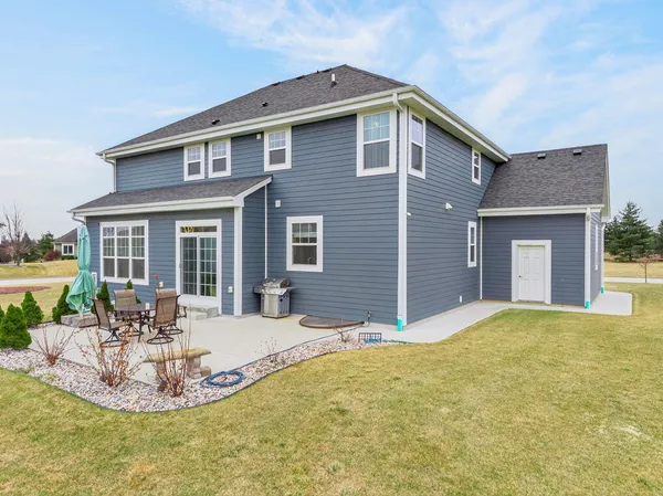 $1,099,000 | 3128 West Hidden Oaks Drive, Franklin, WI 53132