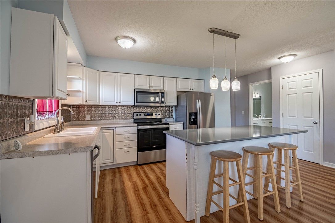 245 Dover Drive Decatur, IL 62521 - Photo 8 of 23