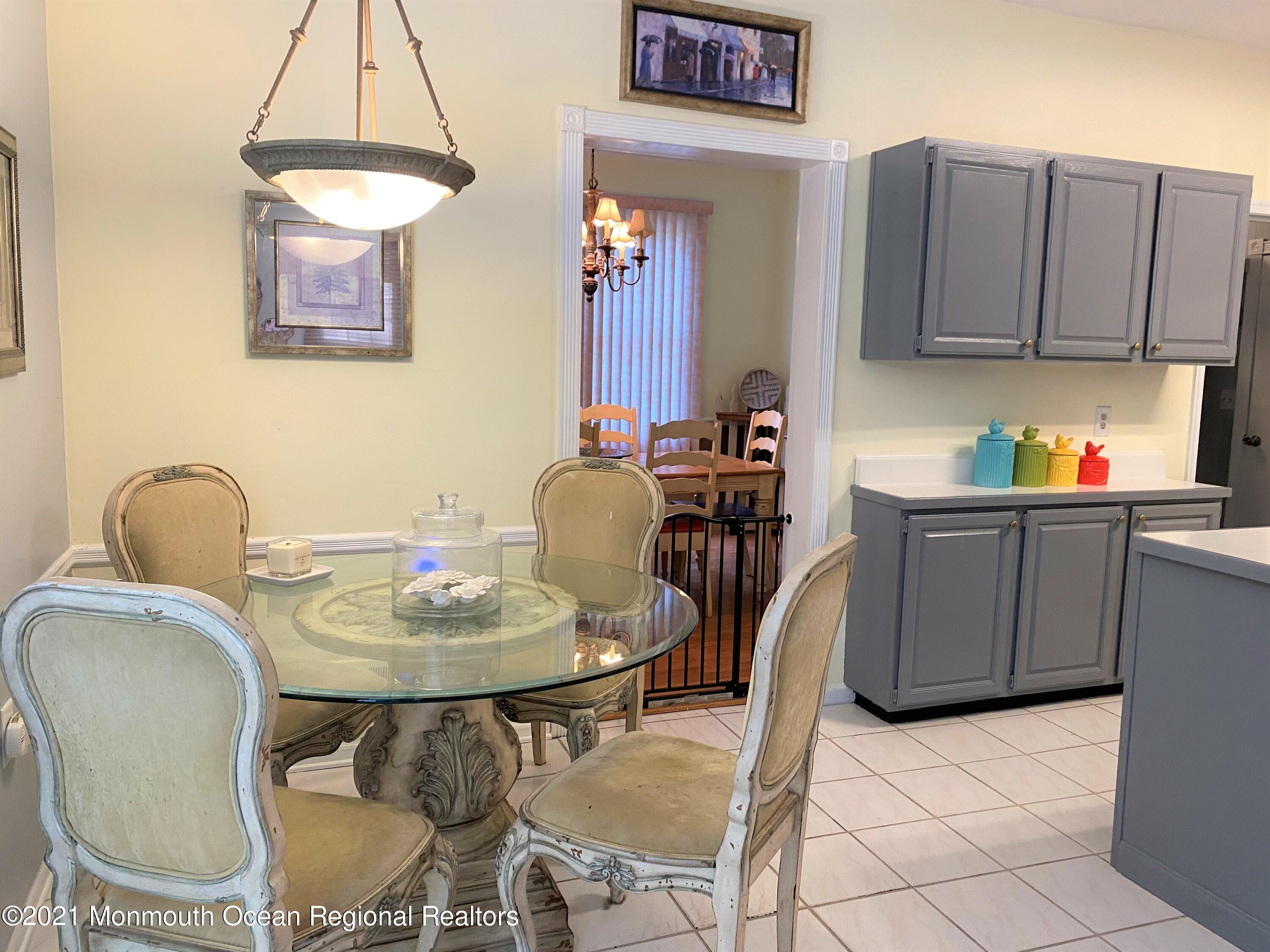 8 Rue Monet Jackson, NJ 08527 - Photo 13 of 39 Kitchen