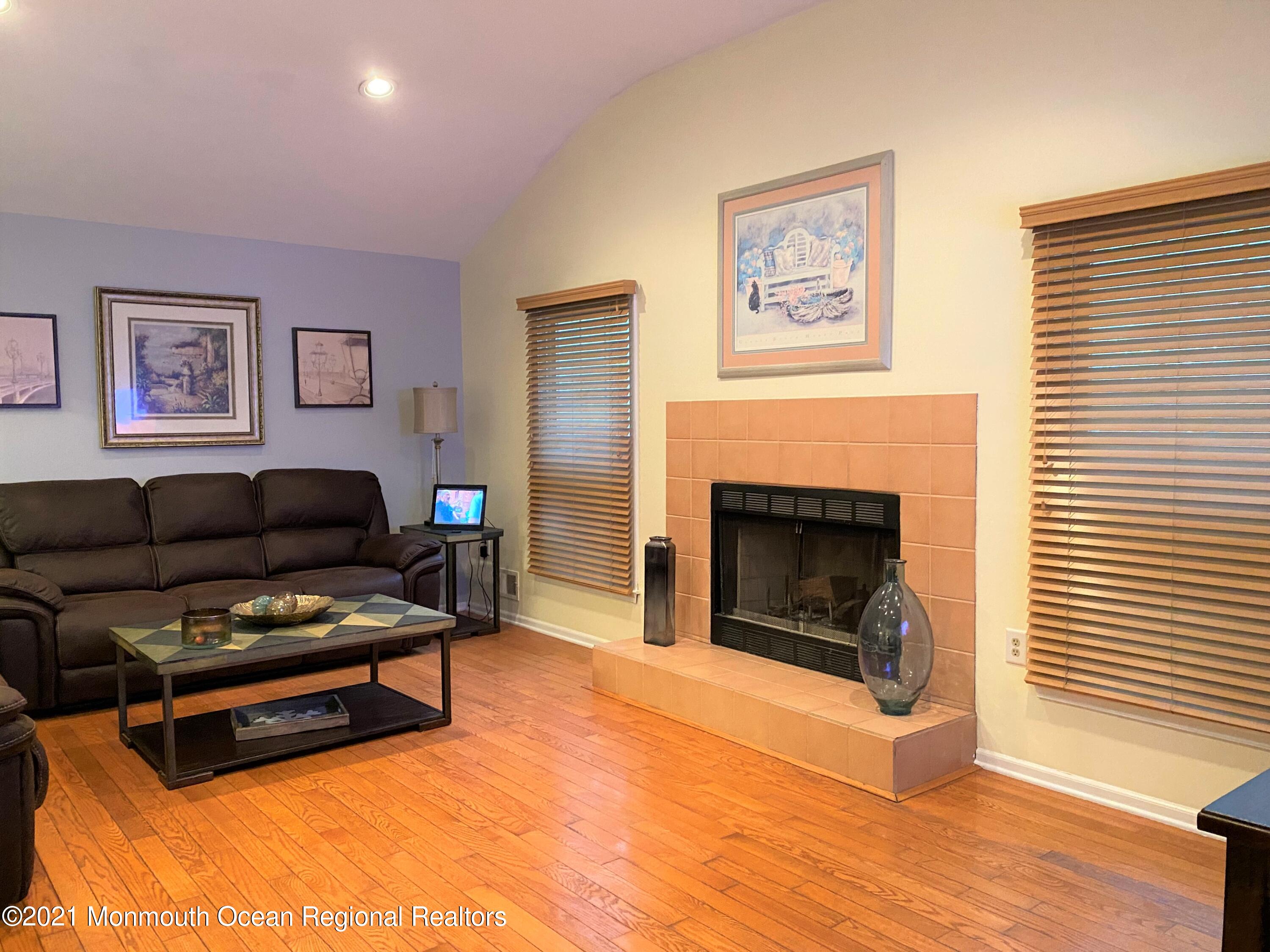 8 Rue Monet Jackson, NJ 08527 - Photo 18 of 39 IMG_3761