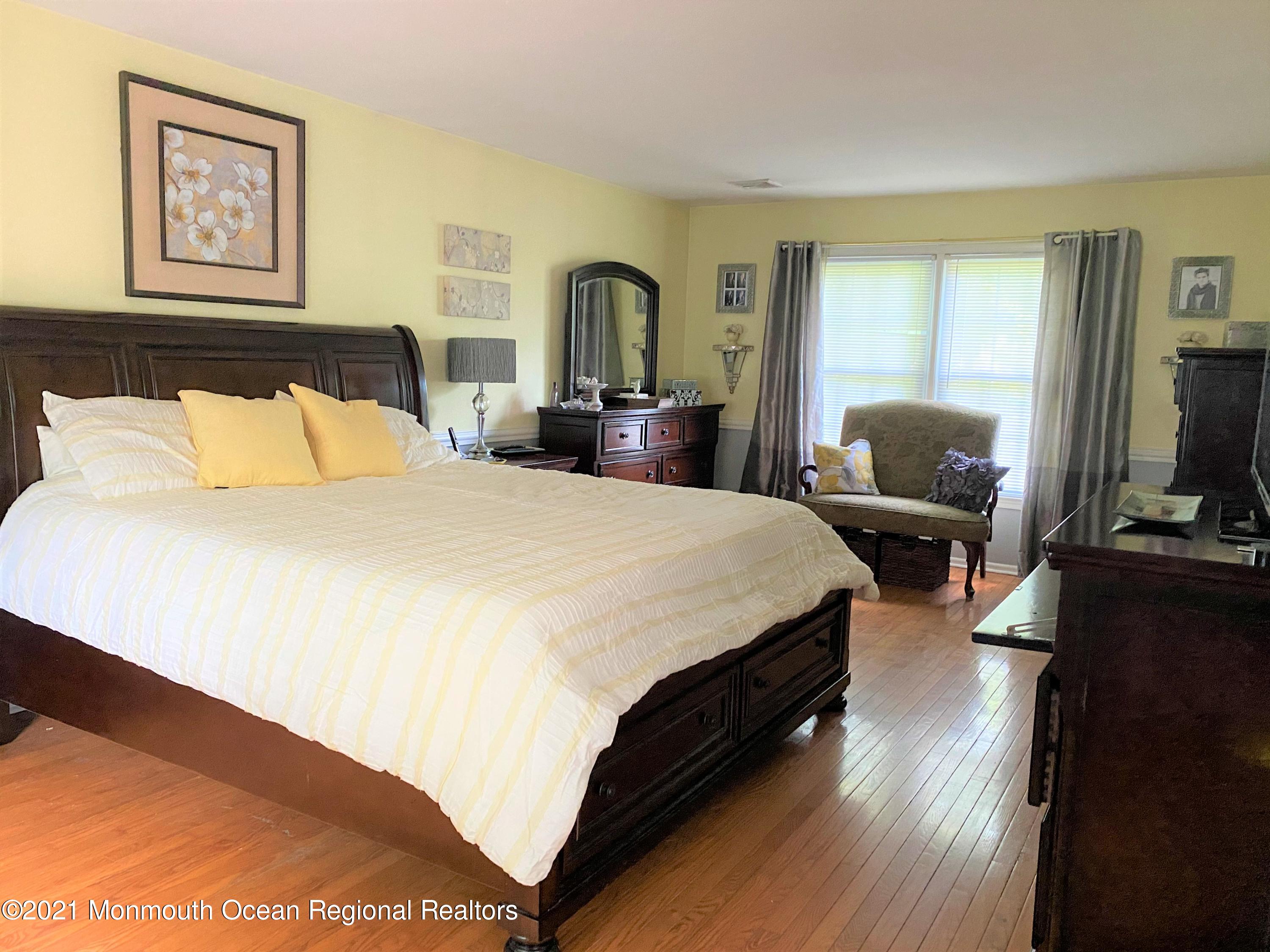 8 Rue Monet Jackson, NJ 08527 - Photo 23 of 39 Master Bedroom