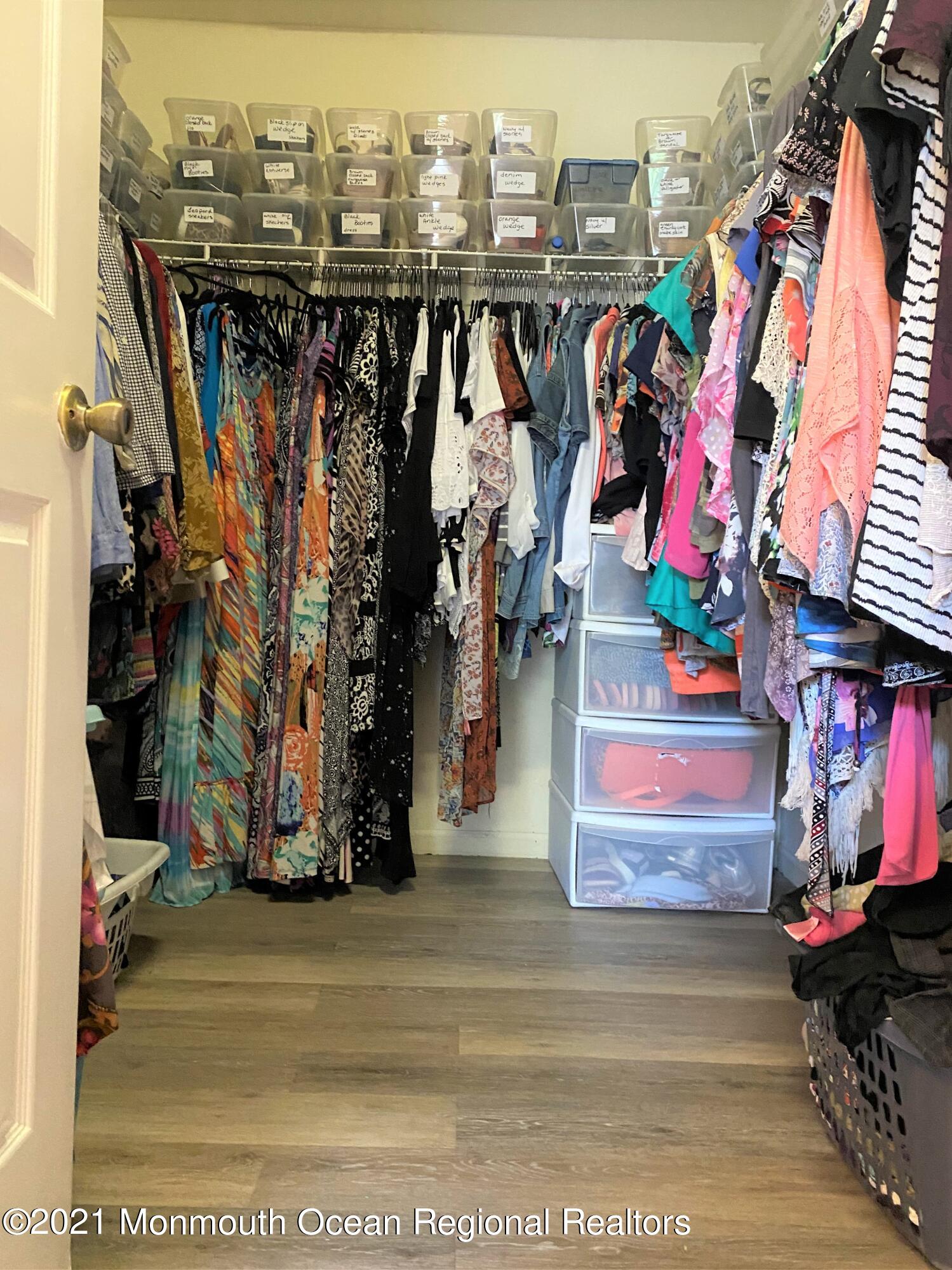 8 Rue Monet Jackson, NJ 08527 - Photo 24 of 39 Walk in Closet