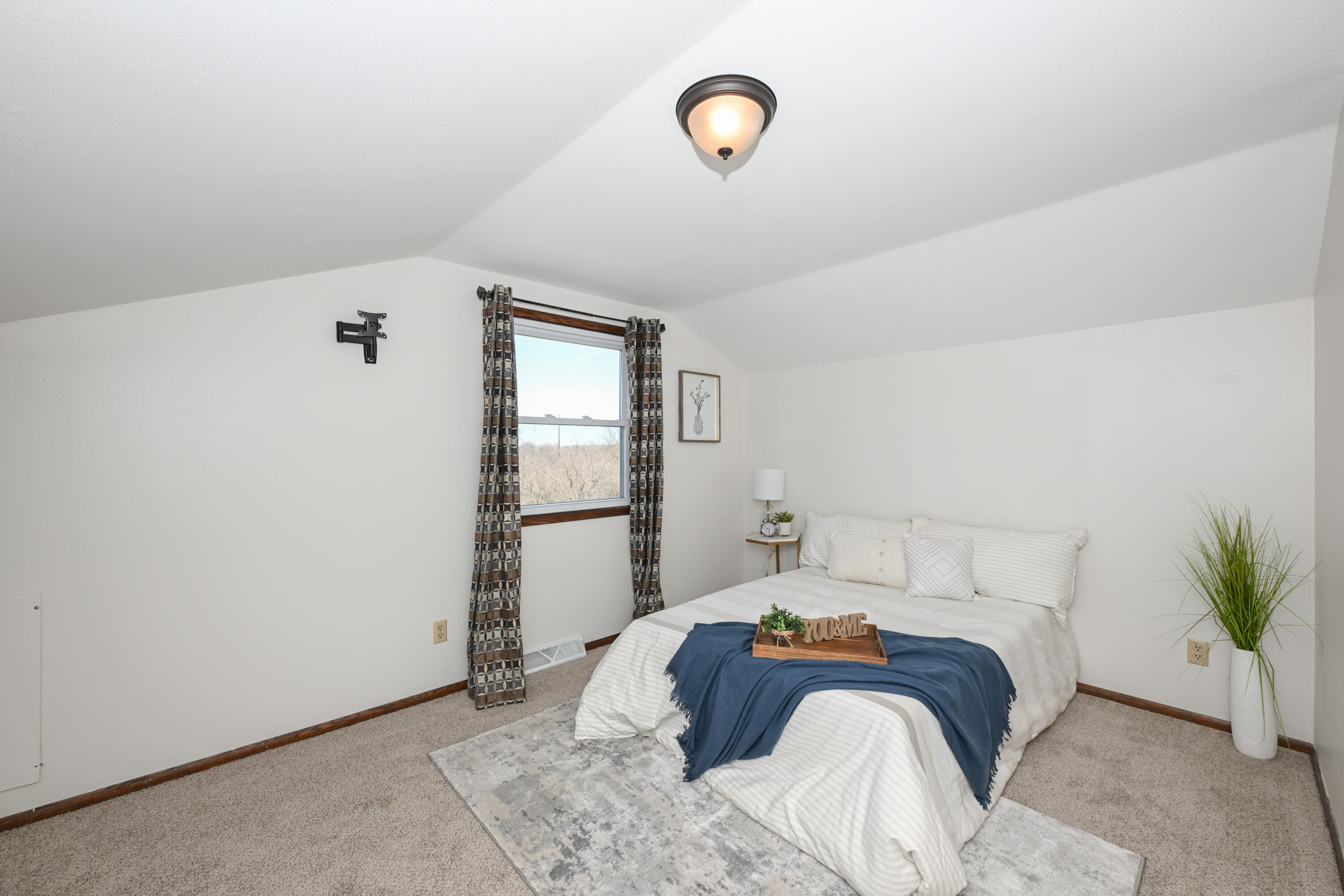 11606 West Ryan Road Franklin, WI 53132 - Photo 25 of 44 upper primary