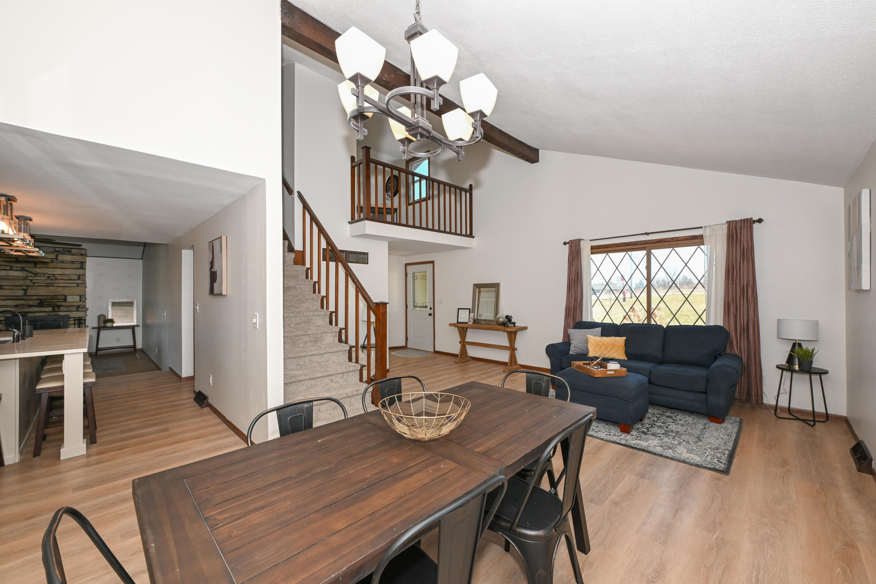 11606 West Ryan Road Franklin, WI 53132 - Photo 5 of 44 dinette into LR