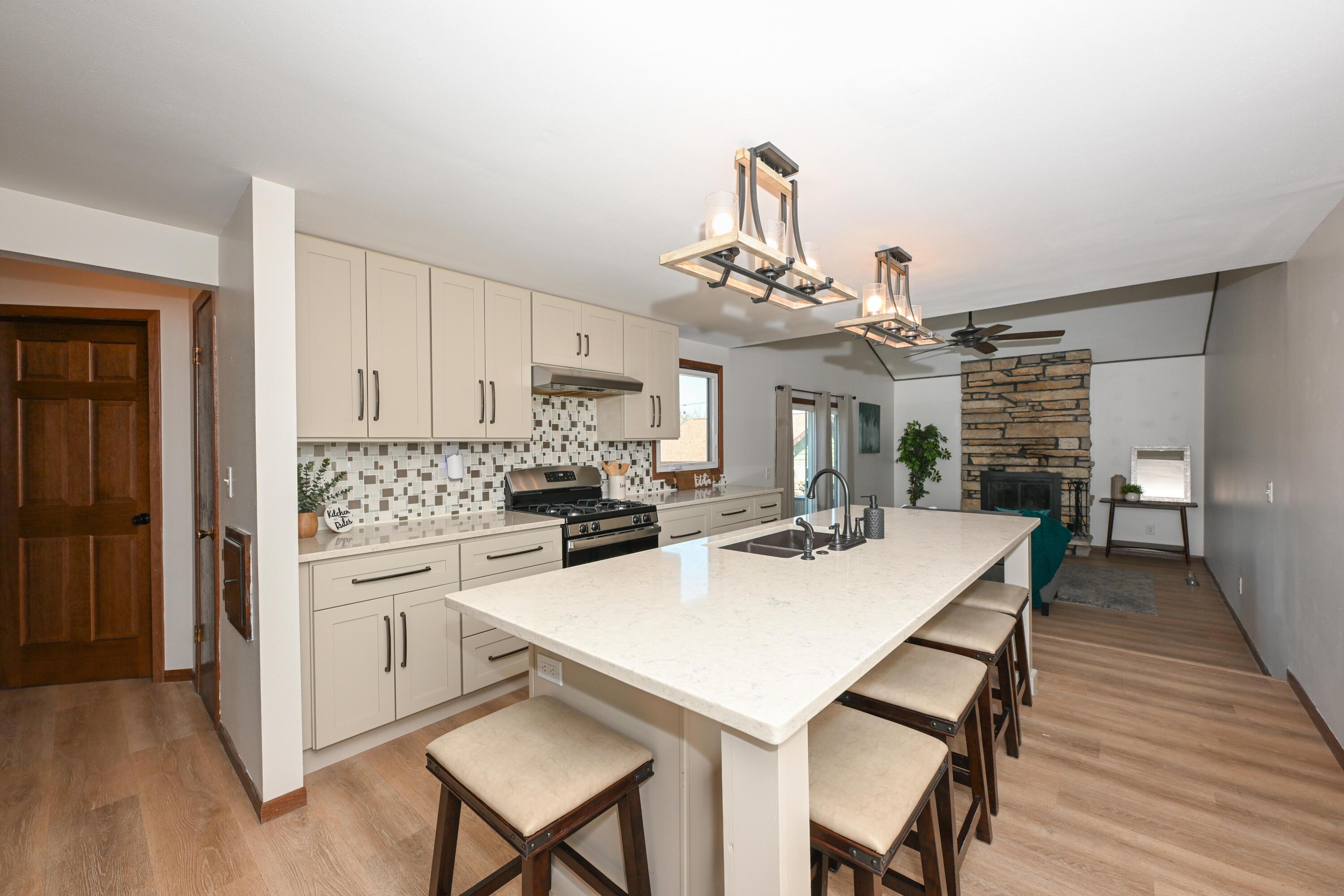 11606 West Ryan Road Franklin, WI 53132 - Photo 8 of 44 newly updated kitchen