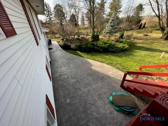 18821 Mercer Road Bowling Green, OH 43402 - Photo 14 of 17 Gallery Image 14