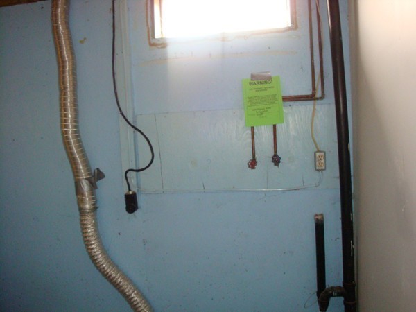 325 Torrey Road Southbridge, MA 01550 - Photo 16 of 25 a bathroom with a shower