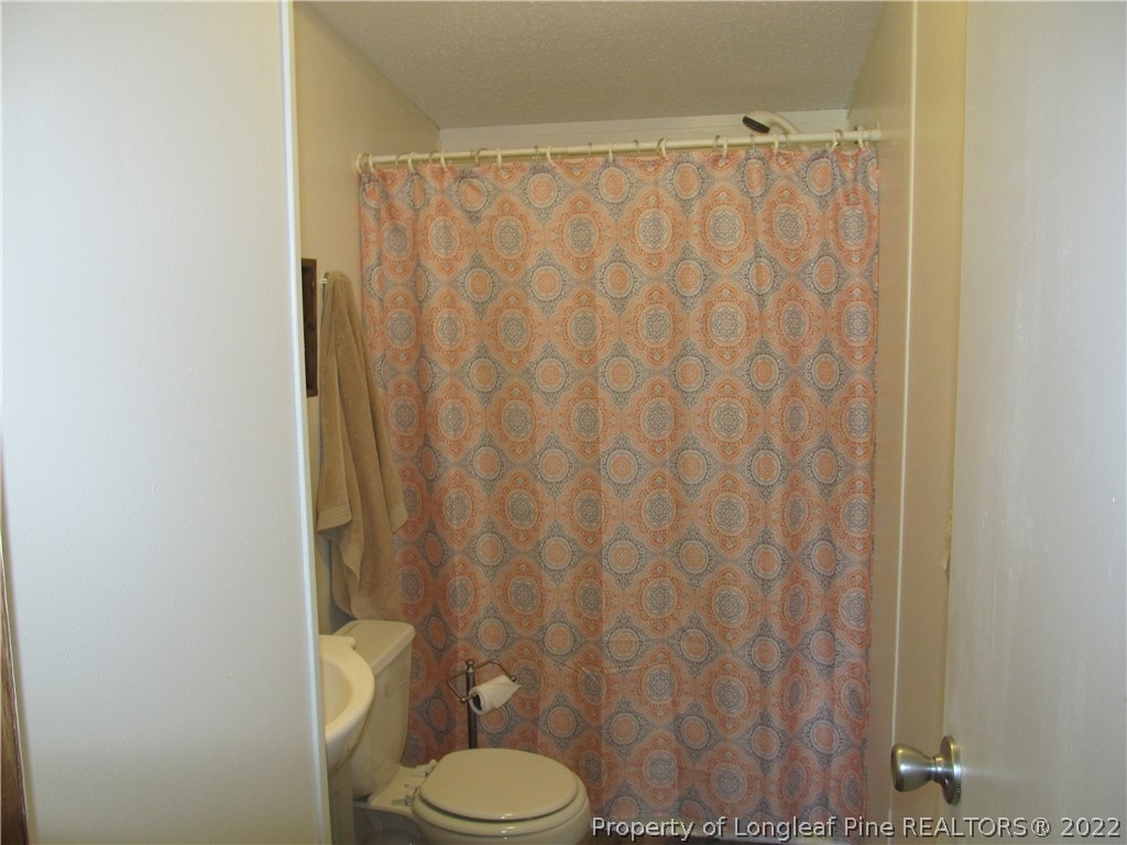 4586 Ross Road Lillington, NC 27546 - Photo 16 of 23 Gallery Image 16
