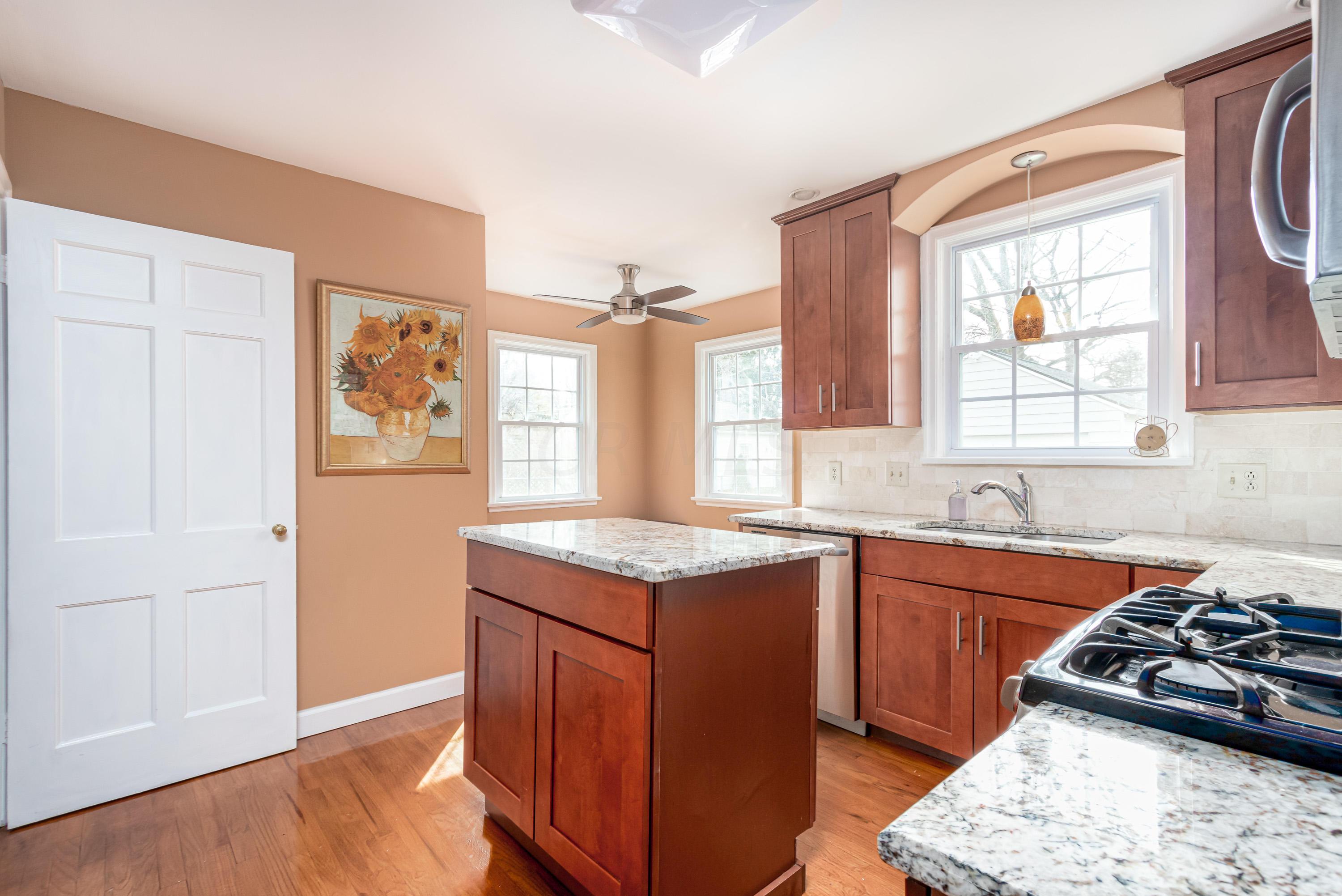403 Arden Road Columbus, OH 43214 - Photo 10 of 24 Gallery Image 10