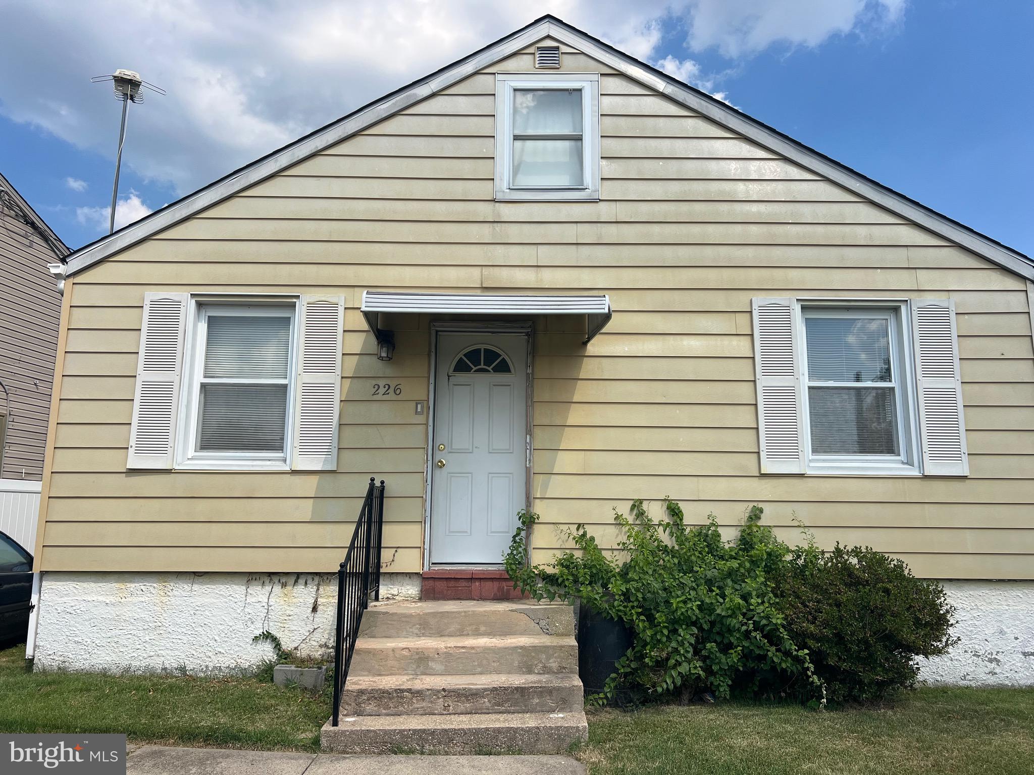 226 Ashwood Road Baltimore, MD 21222 - Photo 3 of 5