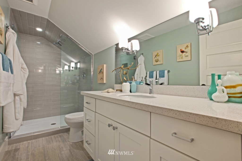 128 North 49th Street Seattle, WA 98103 - Photo 11 of 12 Gallery Image 11