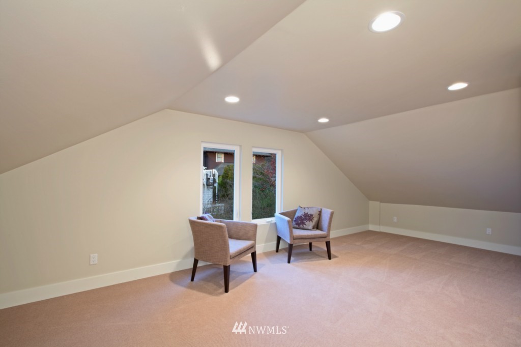 128 North 49th Street Seattle, WA 98103 - Photo 12 of 12 Gallery Image 12