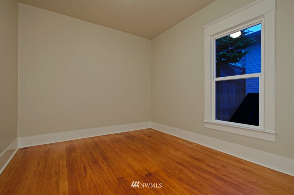 128 North 49th Street Seattle, WA 98103 - Photo 7 of 12 Gallery Image 7