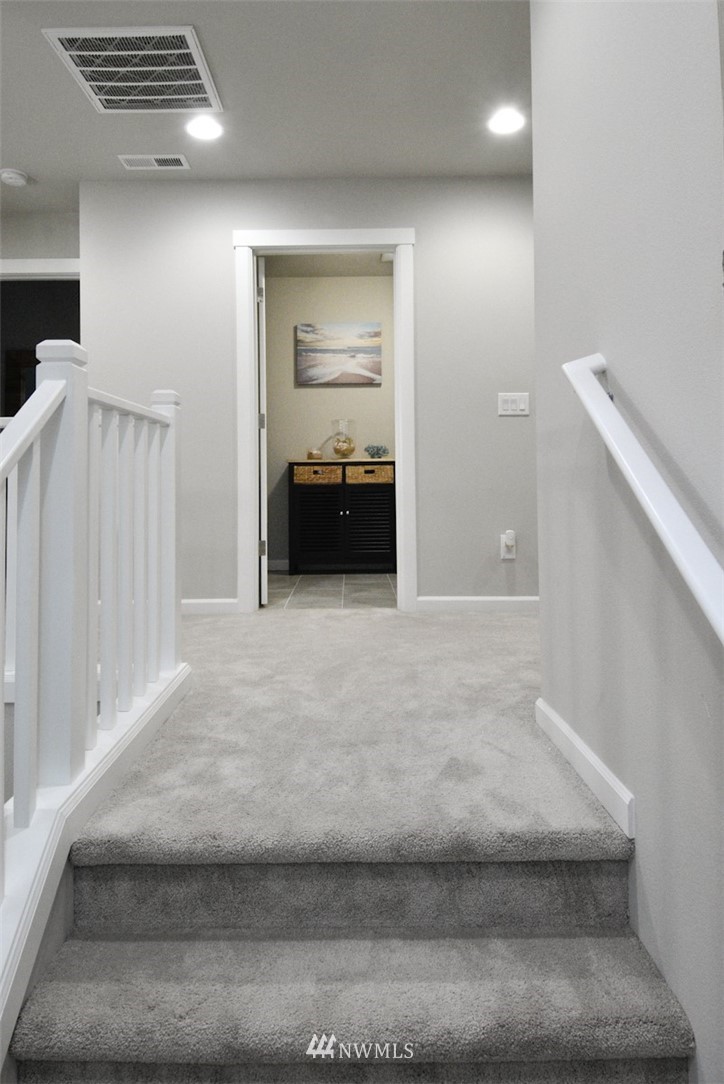 4349 Andasio Loop Southeast Port Orchard, WA 98366 - Photo 14 of 32 Gallery Image 14