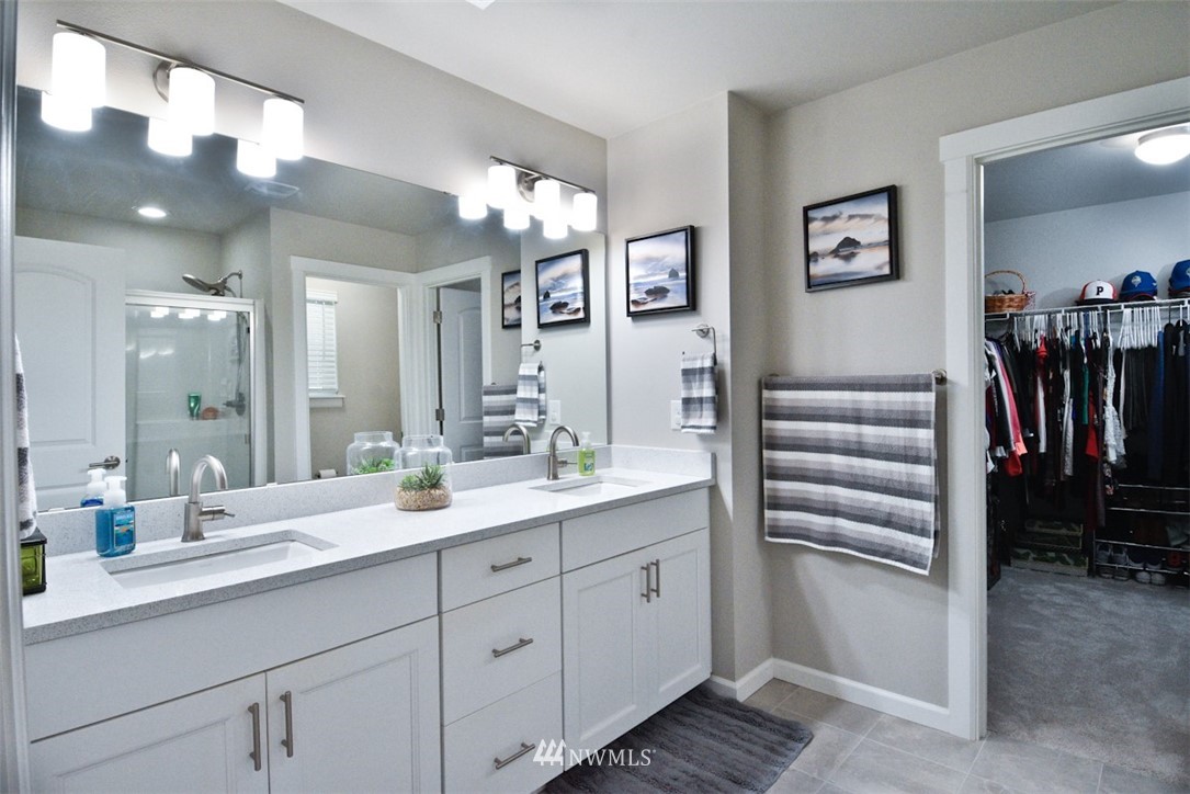 4349 Andasio Loop Southeast Port Orchard, WA 98366 - Photo 19 of 32 Gallery Image 19