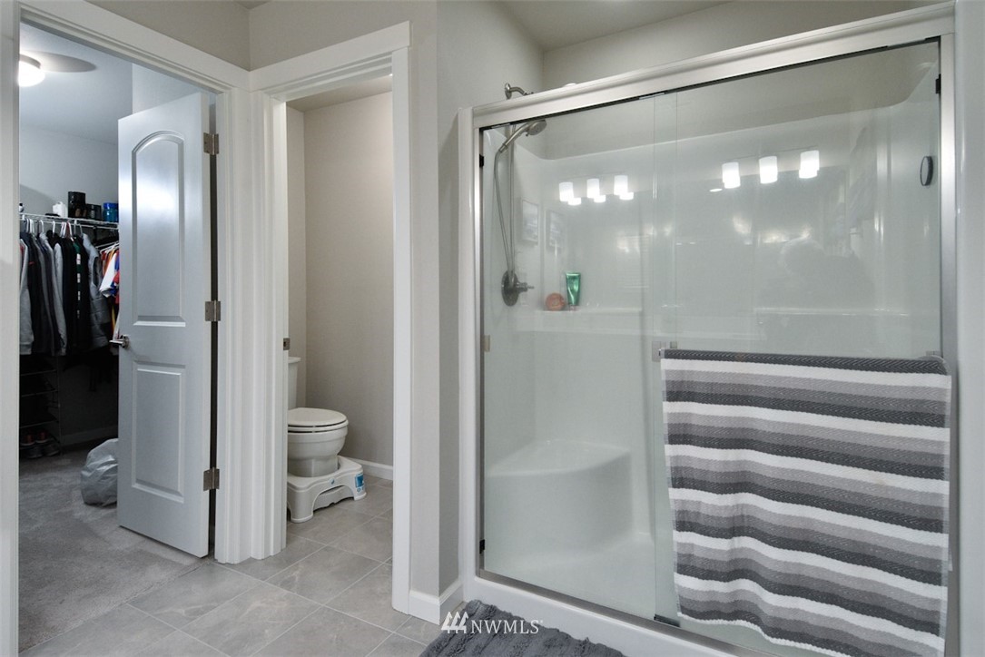 4349 Andasio Loop Southeast Port Orchard, WA 98366 - Photo 20 of 32 Gallery Image 20
