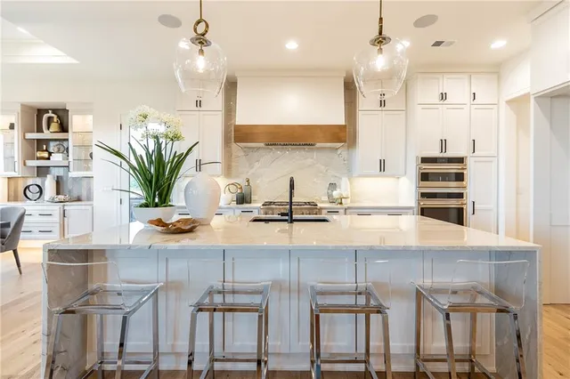 $2,245,000 | 13719 Alhambra Street, Leawood, KS 66224