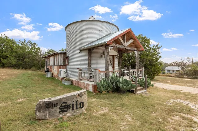 $1,420,000 | 1447 Royal Oaks Loop, Fredericksburg, TX 78624