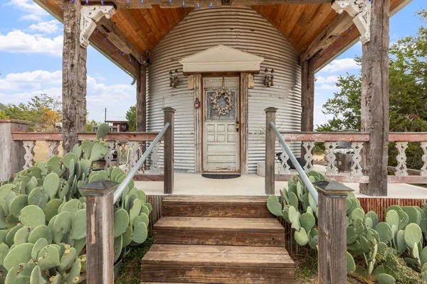 $1,399,000 | 1447 Royal Oaks Loop, Fredericksburg, TX 78624