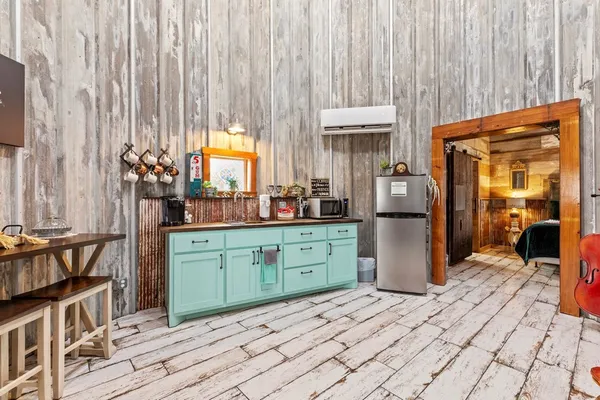 $1,399,000 | 1447 Royal Oaks Loop, Fredericksburg, TX 78624