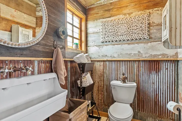 $1,399,000 | 1447 Royal Oaks Loop, Fredericksburg, TX 78624