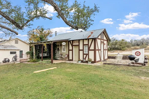 $1,399,000 | 1447 Royal Oaks Loop, Fredericksburg, TX 78624