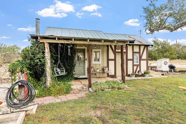 $1,420,000 | 1447 Royal Oaks Loop, Fredericksburg, TX 78624