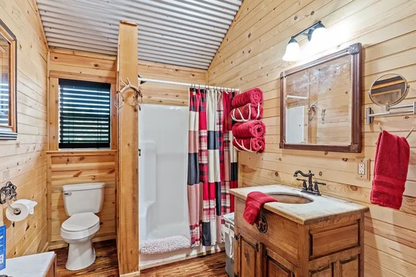 $1,399,000 | 1447 Royal Oaks Loop, Fredericksburg, TX 78624