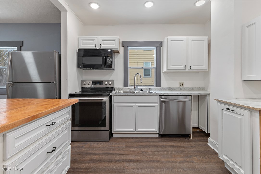 307 Ruckel Road Akron, OH 44305 - Photo 7 of 27 Gallery Image 7