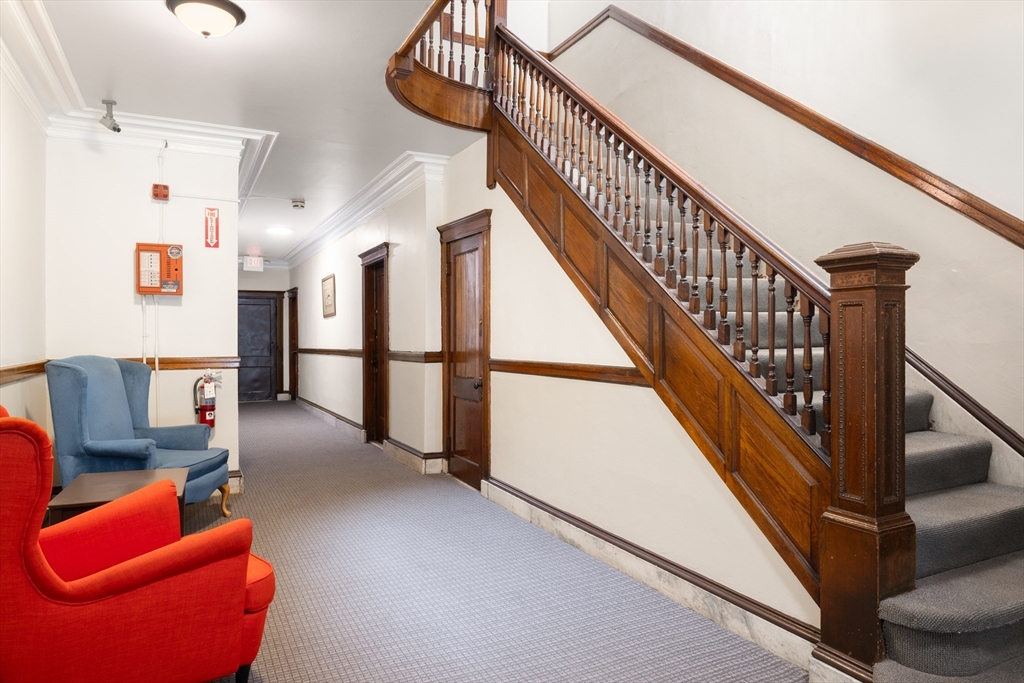 87 Gordon Street Boston, MA 02135 - Photo 3 of 12