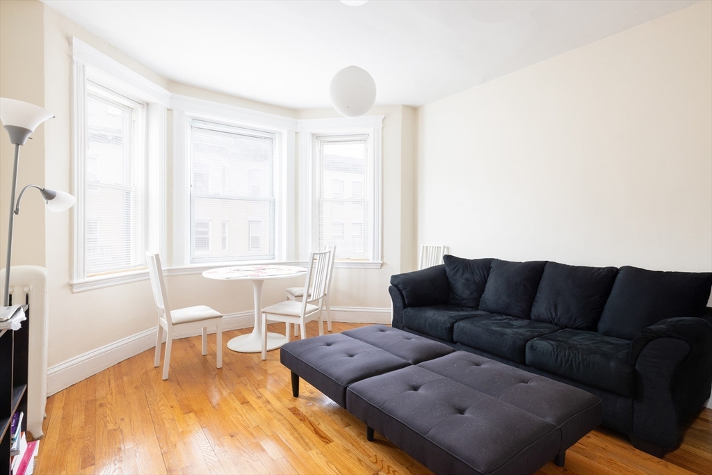 87 Gordon Street Boston, MA 02135 - Photo 6 of 12
