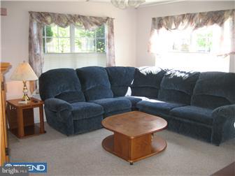 5494 Rinker Circle, Unit 319 Doylestown, PA 18902 - Photo 4 of 12 Living Room