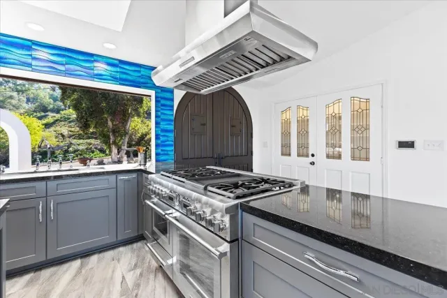 $1,595,000 | 5030 Helix Terrace, La Mesa, CA 91941