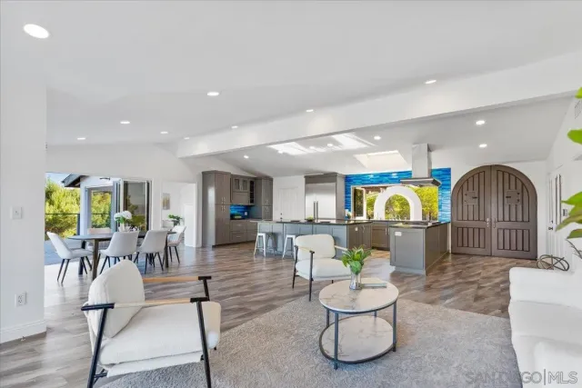 $1,595,000 | 5030 Helix Terrace, La Mesa, CA 91941