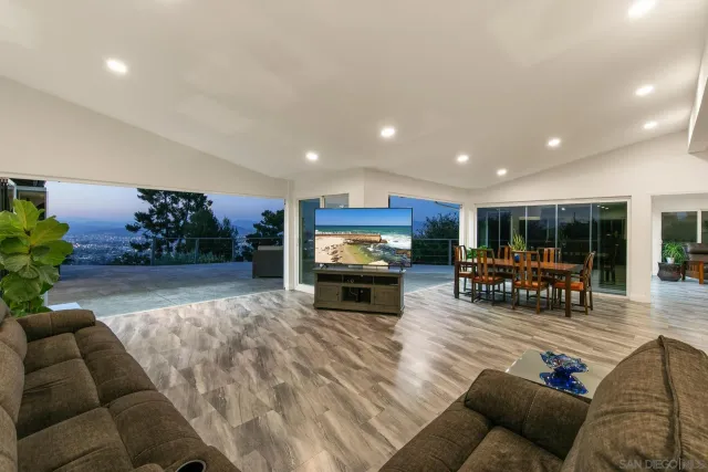 $1,595,000 | 5030 Helix Terrace, La Mesa, CA 91941