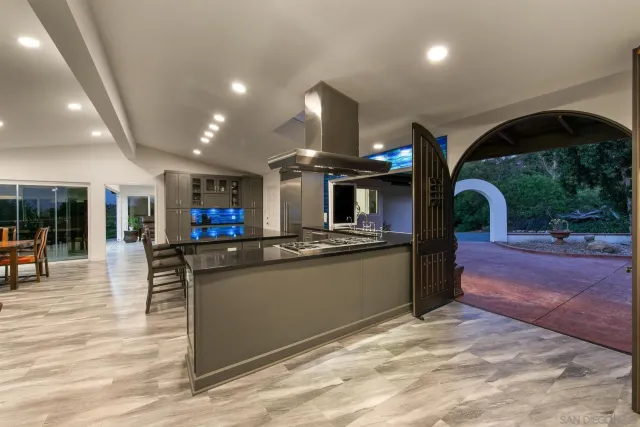 $1,595,000 | 5030 Helix Terrace, La Mesa, CA 91941