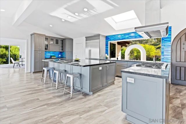 $1,595,000 | 5030 Helix Terrace, La Mesa, CA 91941