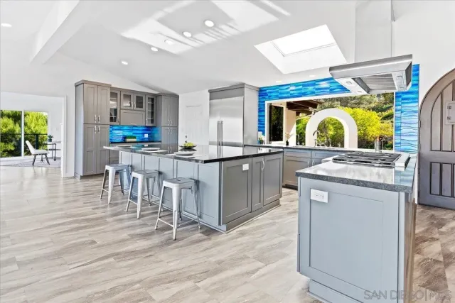 $1,595,000 | 5030 Helix Terrace, La Mesa, CA 91941