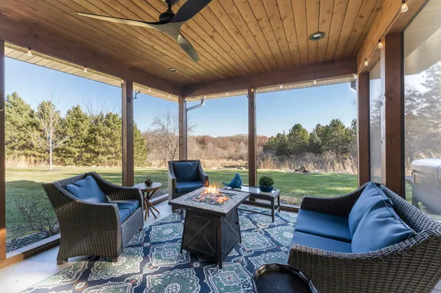 $1,150,000 | 9631 Norway Hills Trail, Lakeville, MN 55044