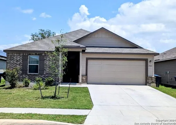$1,800 | 5543 Coral Valley, San Antonio, TX 78242